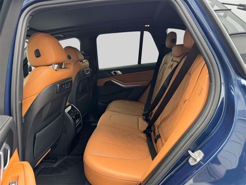 Used 2023 BMW X5 xDrive40i w/ Premium Package image 11