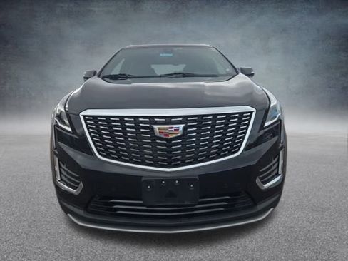 Used 2025 Cadillac XT5 Premium Luxury image 5