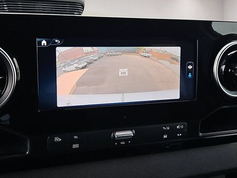 Used 2025 Mercedes-Benz Sprinter 2500 image 24