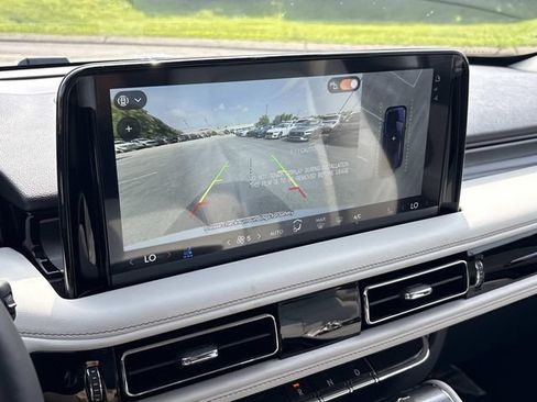 New 2026 Lincoln Aviator AWD w/ Jet Appearance Package image 27