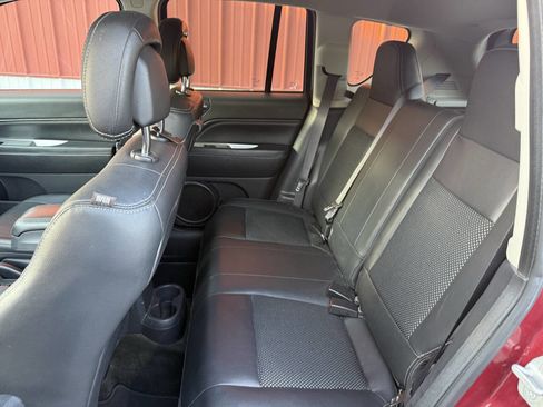 Used 2016 Jeep Compass Latitude AWD/4WD image 15
