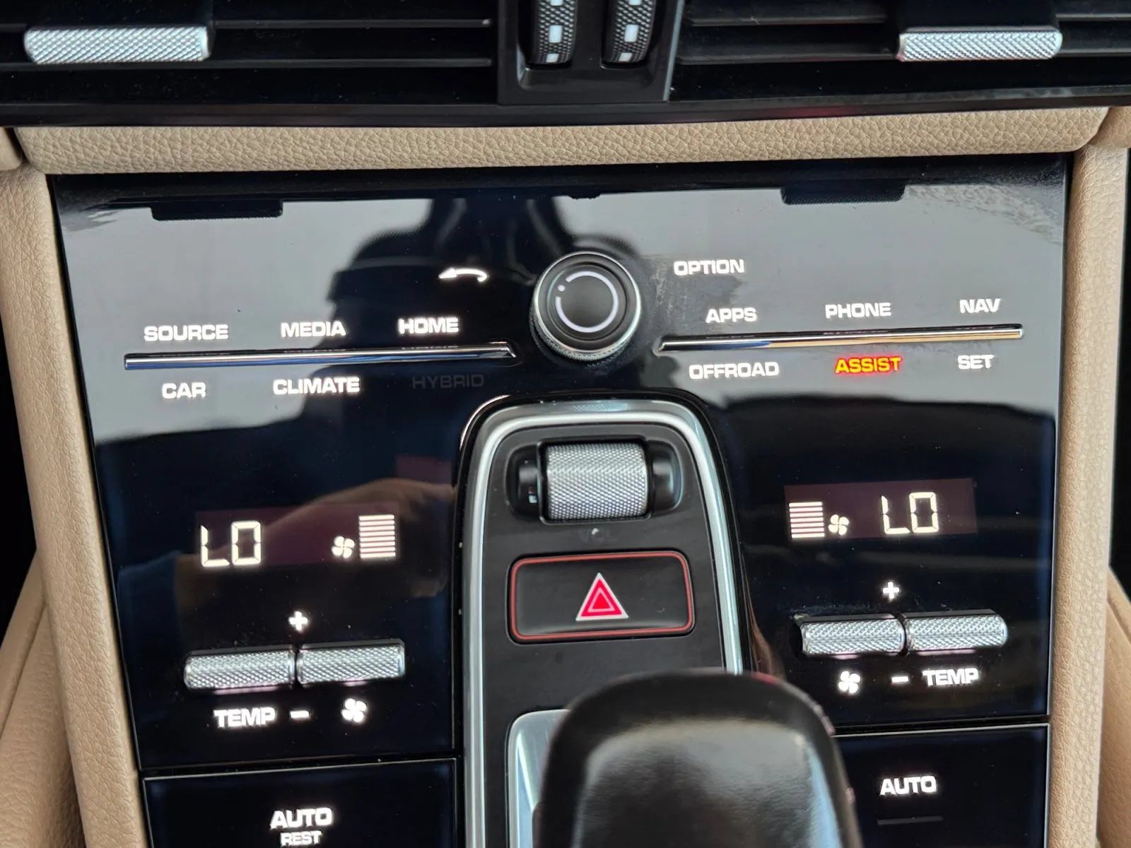 Used 2019 Porsche Cayenne AWD/4WD image 40