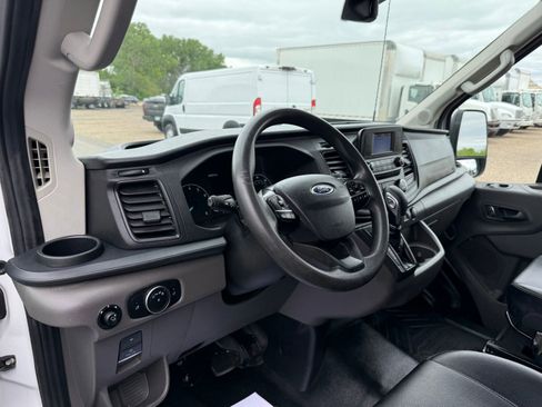 Used 2024 Ford Transit 250 148 High Roof AWD image 4