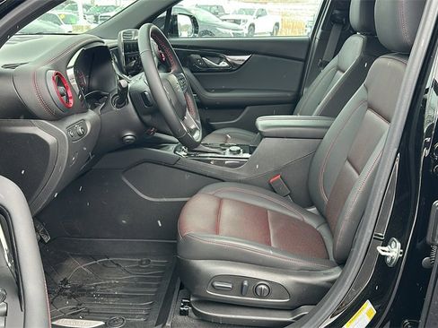 Certified 2025 Chevrolet Blazer RS w/ Driver Confidence II Package image 16