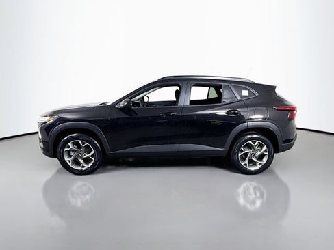 New 2026 Chevrolet Trax LT w/ Driver Confidence Package FWD image 9