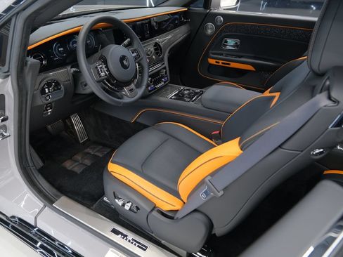 Used 2025 Rolls-Royce Spectre Black Badge w/ Spectre Enhancement Package AWD/4WD image 45