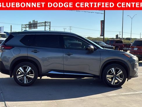 Used 2023 Nissan Rogue SL w/ SL Premium Package image 4