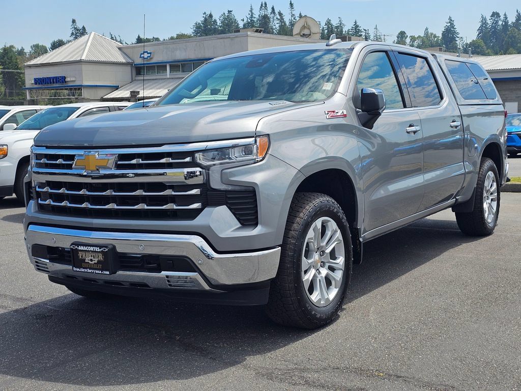 Certified 2025 Chevrolet Silverado 1500 LTZ w/ LTZ Premium Package AWD/4WD image 7