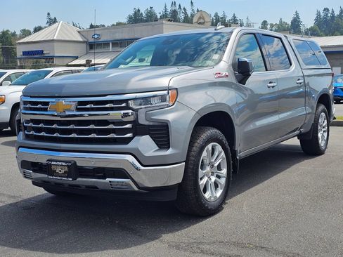 Used 2025 Chevrolet Silverado 1500 LTZ w/ LTZ Premium Package AWD/4WD image 7