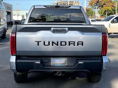 Used 2023 Toyota Tundra Limited AWD/4WD image 5
