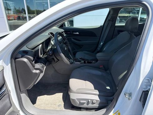 Used 2016 Chevrolet Malibu LT w/ Power Convenience Package FWD image 11
