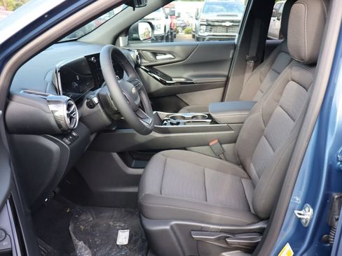 New 2027 Chevrolet Equinox LT FWD image 5