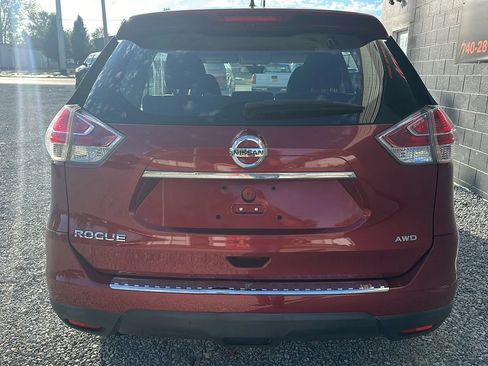Used 2016 Nissan Rogue S image 4
