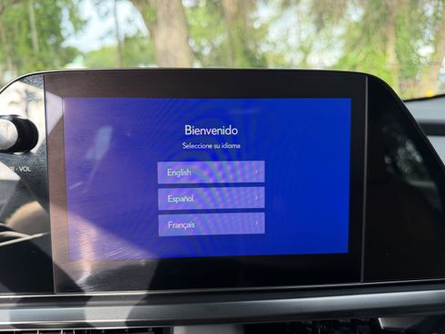 Certified 2026 Lexus UX 300h FWD image 22