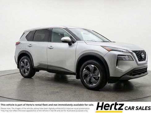 Used 2025 Nissan Rogue SV image 1