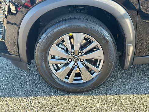 New 2026 Nissan Pathfinder SV image 11