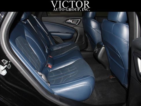 Used 2015 Chrysler 200 S w/ Navigation & Sound Group I AWD/4WD image 31