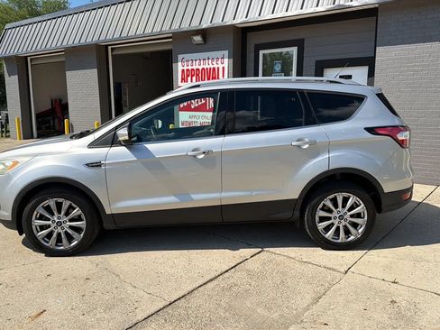 Used 2017 Ford Escape Titanium AWD/4WD image 2
