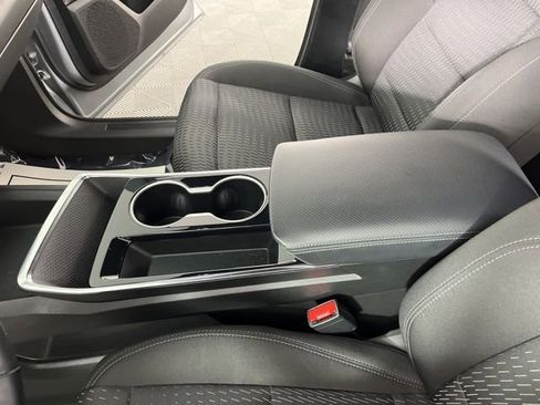 Used 2025 Chevrolet Equinox LT FWD image 29
