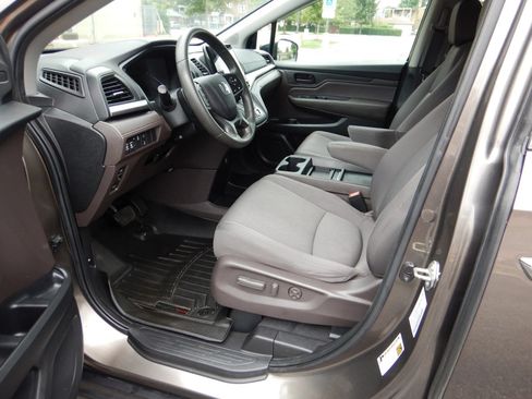 Used 2020 Honda Odyssey EX image 11
