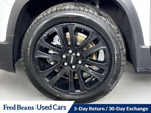 Used 2023 GMC Acadia SLT w/ Elevation Edition AWD/4WD image 38