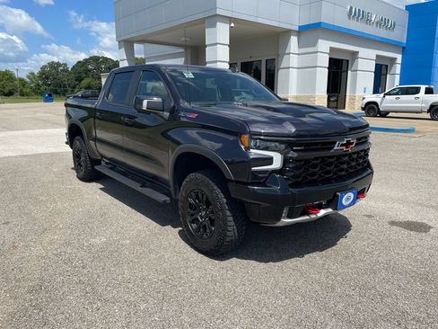 Used 2023 Chevrolet Silverado 1500 ZR2 AWD/4WD image 9