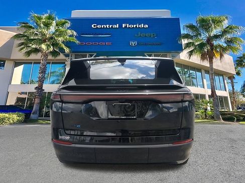 Used 2024 Jeep Wagoneer Launch Edition AWD/4WD image 6