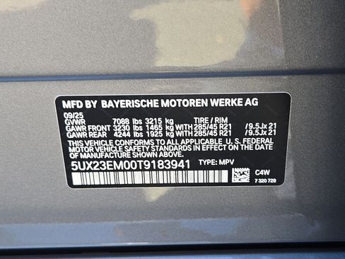 Used 2026 BMW X7 xDrive40i w/ Premium Package image 10