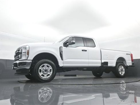 New 2026 Ford F250 XLT image 26