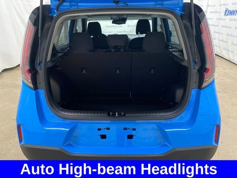 Used 2025 Kia Soul EX image 12