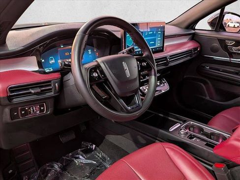 Used 2025 Lincoln Corsair Reserve w/ Jet Appearance Package AWD/4WD image 13