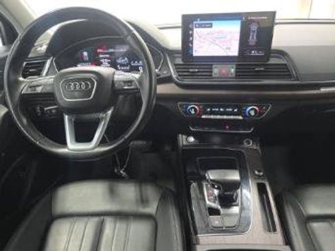 Used 2023 Audi Q5 2.0T Premium Plus w/ Premium Plus Package AWD/4WD image 17