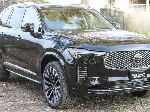 New 2026 Volvo XC90 T8 Ultra w/ Protection Package AWD/4WD image 3