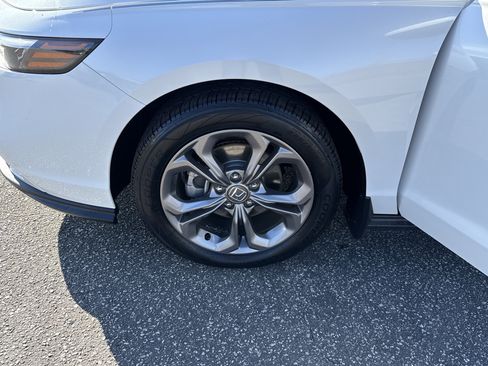 Used 2024 Honda Accord EX image 13
