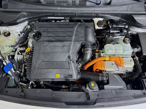 Used 2020 Kia Niro LXS image 28