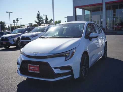 New 2026 Toyota Corolla SE image 7