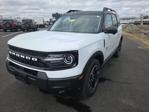Certified 2025 Ford Bronco Sport Outer Banks w/ Outer Banks Tech Package+ image 18