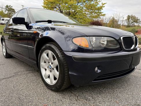 Used 2003 BMW 325i Sedan image 10