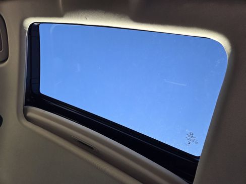 Used 2023 Honda Accord Touring image 30