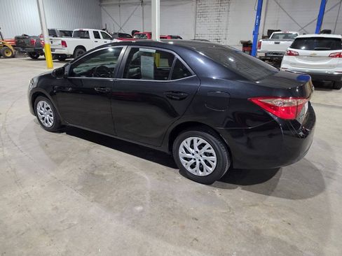 Used 2019 Toyota Corolla LE FWD image 6