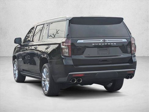 Used 2022 Chevrolet Suburban High Country AWD/4WD image 7