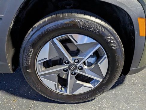 Used 2025 Hyundai Tucson SEL FWD image 13