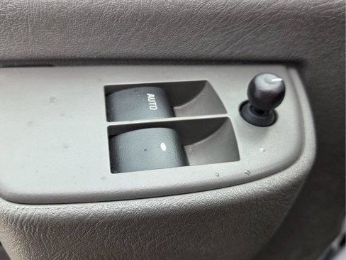 Used 2025 Chevrolet Express 2500 w/ Driver Convenience Package RWD image 21