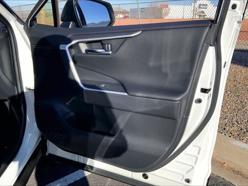 Used 2025 Toyota RAV4 XSE image 19