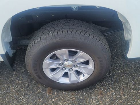 Used 2025 Chevrolet Silverado 1500 W/T w/ WT Value Package image 8