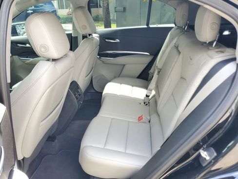 Certified 2023 Cadillac XT4 Luxury w/ Cold Weather Package FWD image 11