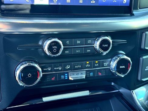 Used 2022 Ford F150 Lariat image 16