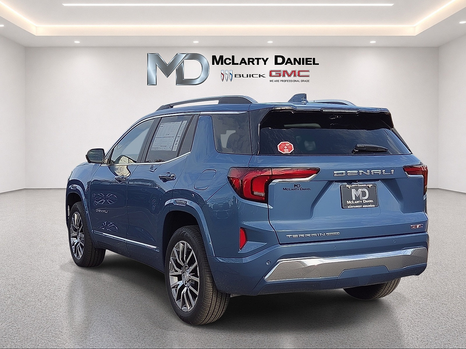 New 2027 GMC Terrain Denali w/ LPO, Floor Liner Package AWD/4WD image 4