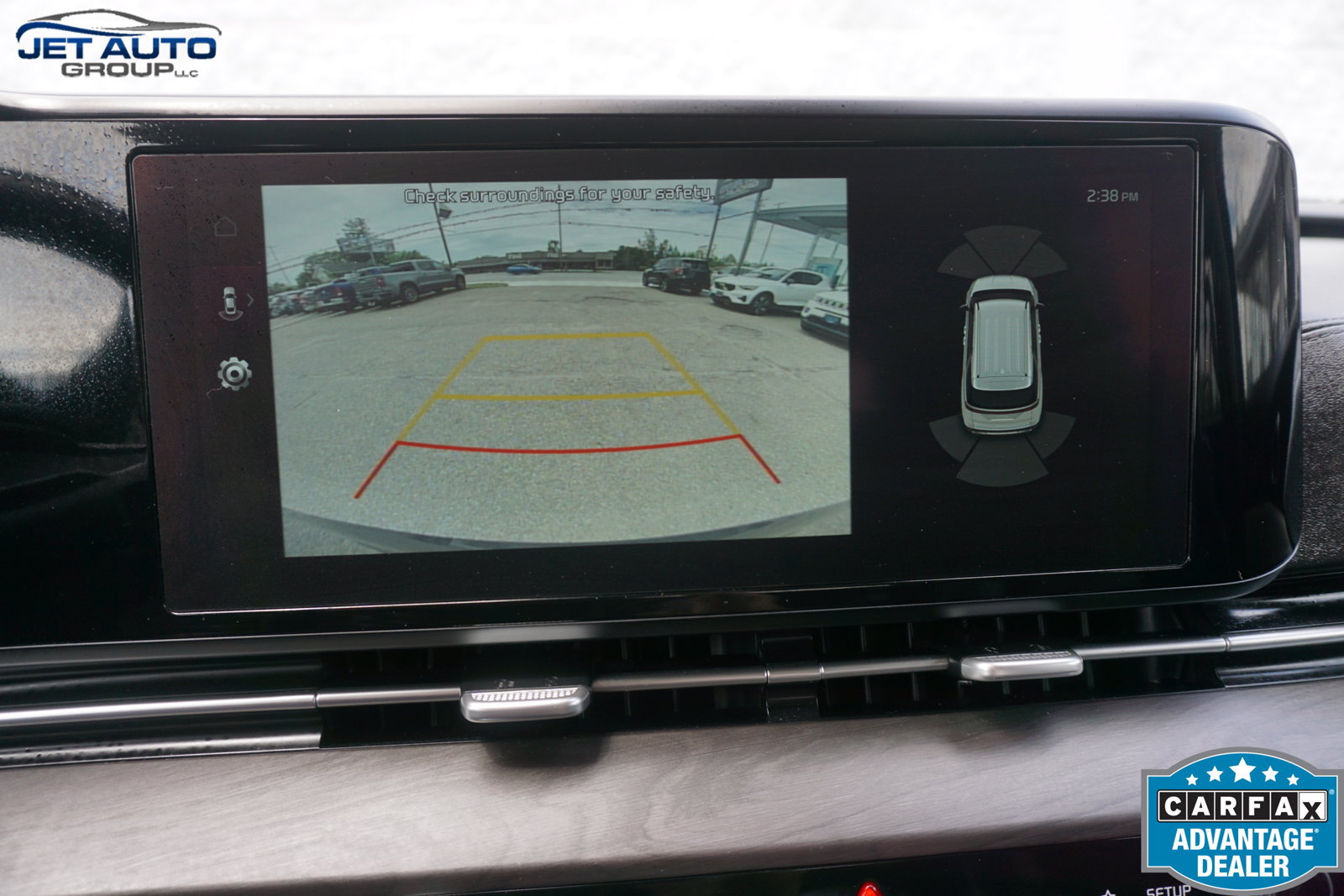 Used 2023 Kia Carnival EX FWD image 35