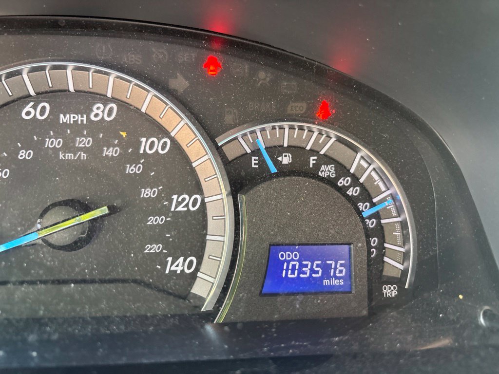 Used 2014 Toyota Camry SE FWD image 17